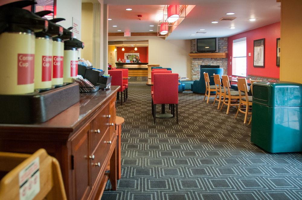 Towneplace Suites By Marriott Colorado Springs South Exterior photo