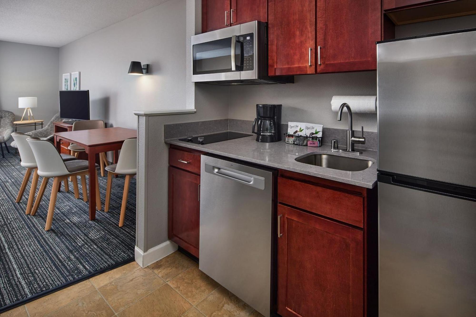 Towneplace Suites By Marriott Colorado Springs South Exterior photo