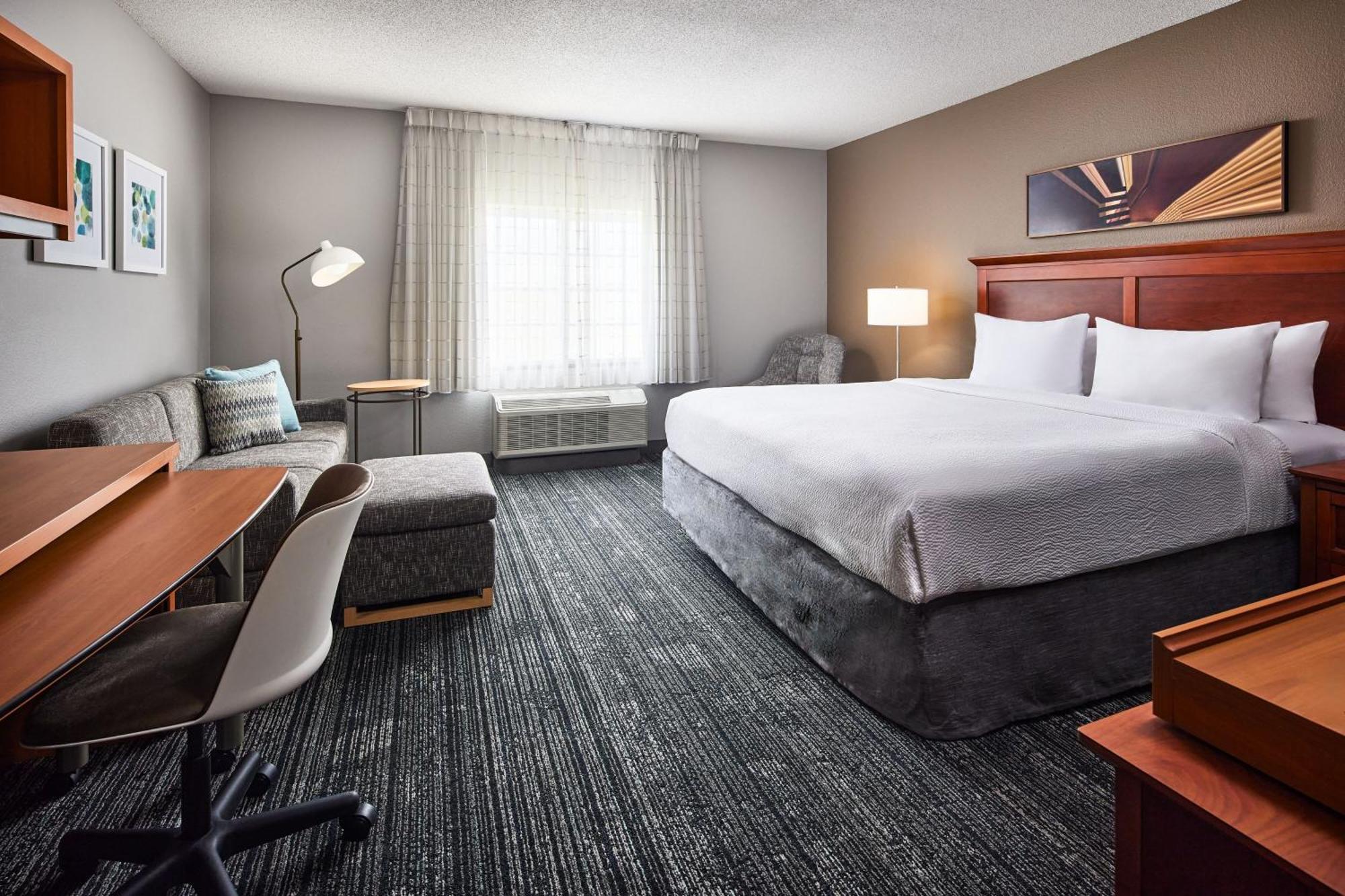 Towneplace Suites By Marriott Colorado Springs South Exterior photo