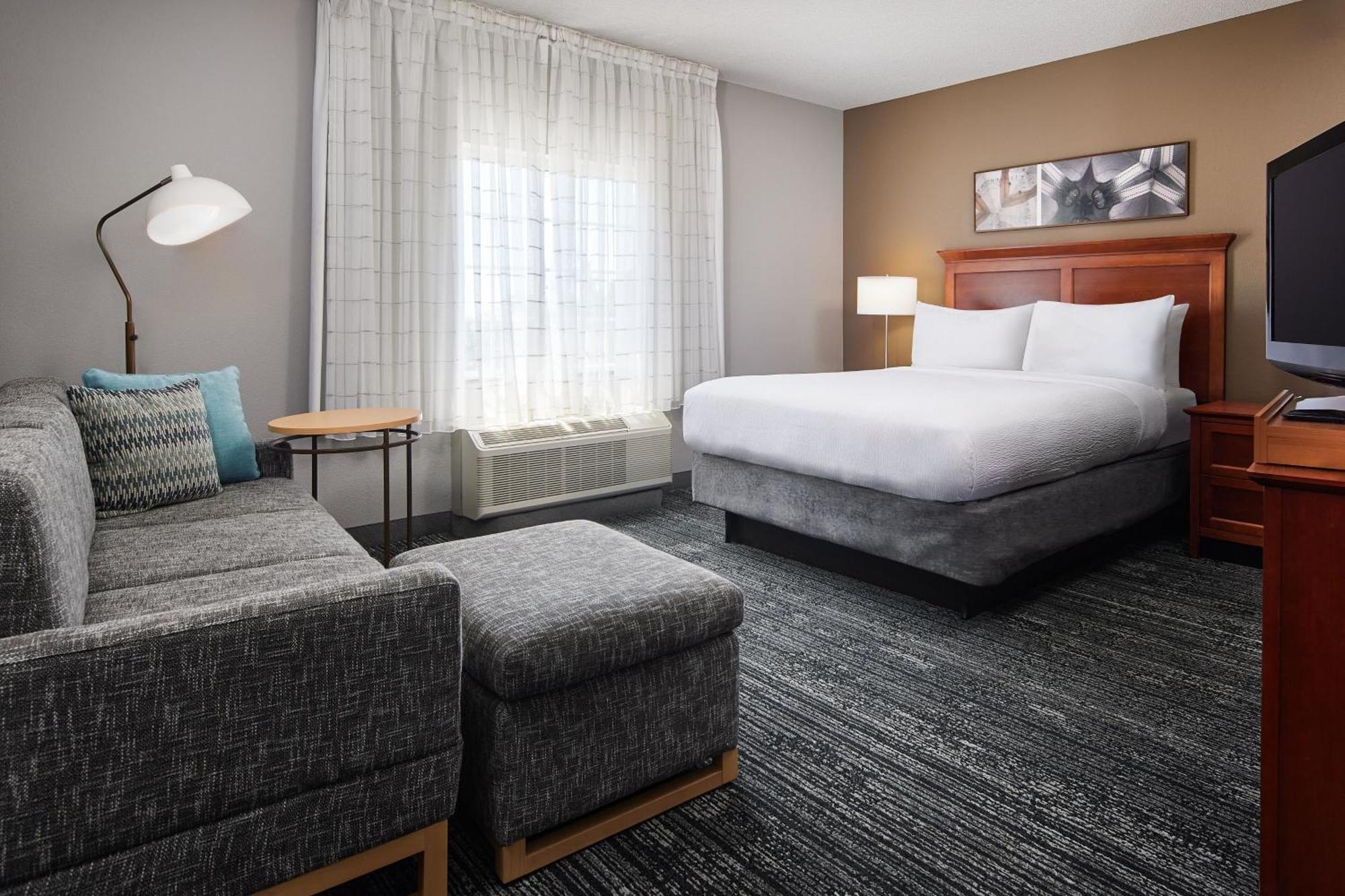 Towneplace Suites By Marriott Colorado Springs South Exterior photo